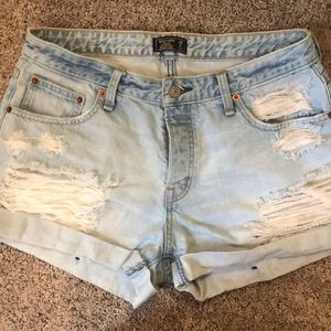 Light wash jean short